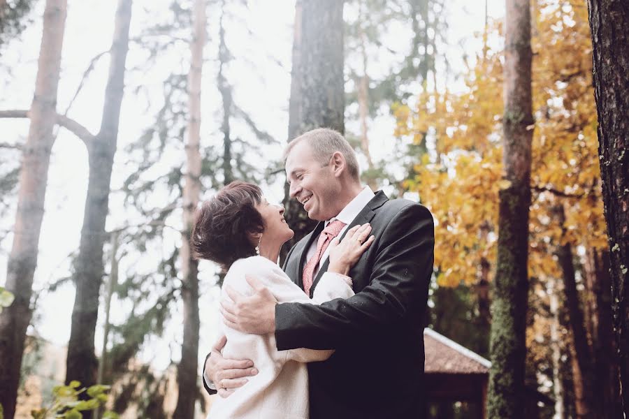 Wedding photographer Yana Slavinskaya (sentyabryaka). Photo of 28 October 2017