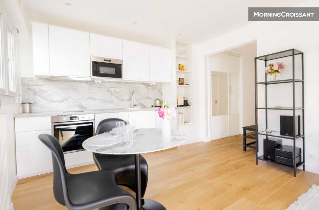 Location meublée appartement 1 pièce 35 m² à Paris 15ème (75015), 2 725 €