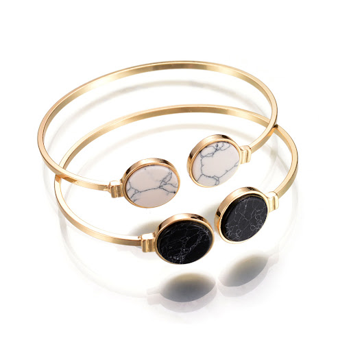 Title 5, Pulsera turquesa doble ajustable
