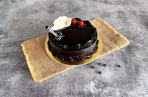 Chocolate Truffle Cake Eggless