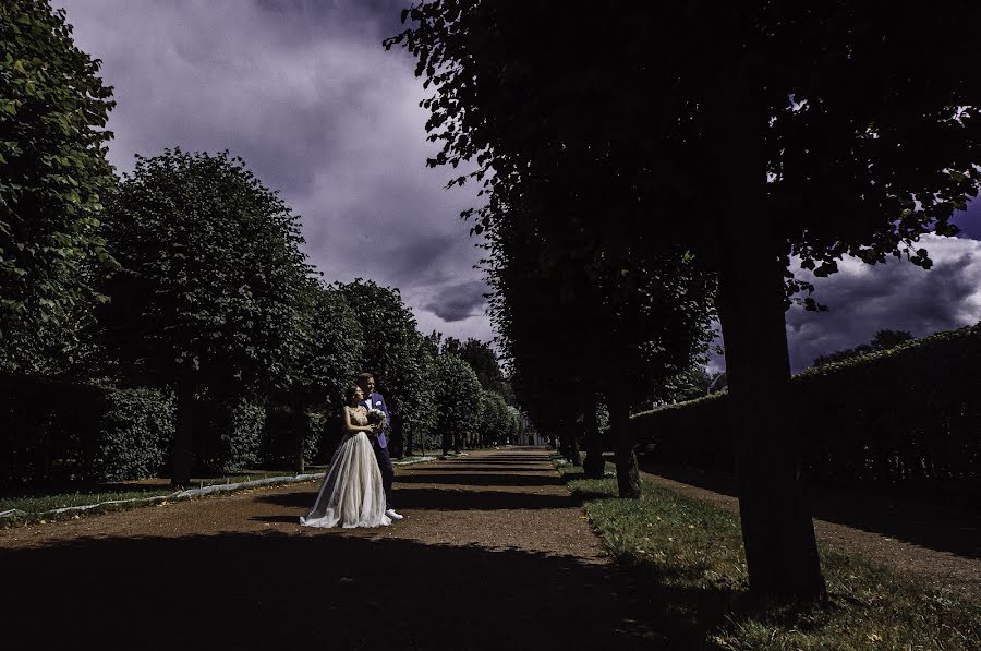 Wedding photographer Margarita Glumskova (glumskova). Photo of 3 August 2020