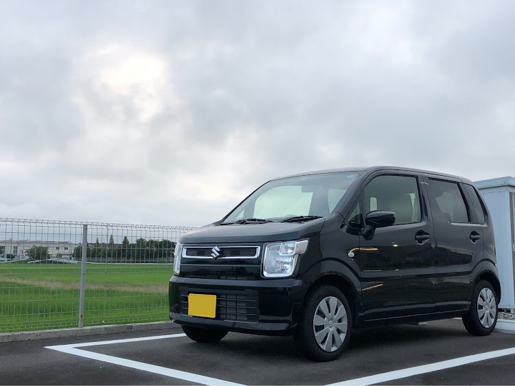 クラウンセダンの車検・代車が新型のワゴンR・俺の車より何倍も高い💦・灰皿が無い〜😫・走行3500キロに関するカスタム事例の投稿画像1枚目