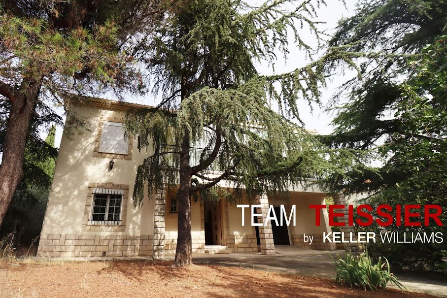 Vente villa  165.68 m² à Salon-de-Provence (13300), 499 000 €