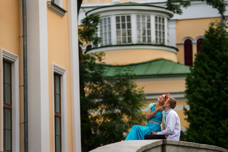 Fotógrafo de casamento Pavel Zlotnikov (pavelzp). Foto de 1 de dezembro 2014