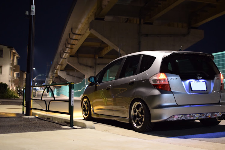 フィットのGE8 前期・FIT・HKS・フィットRS・SPOONに関するカスタム事例の投稿画像1枚目