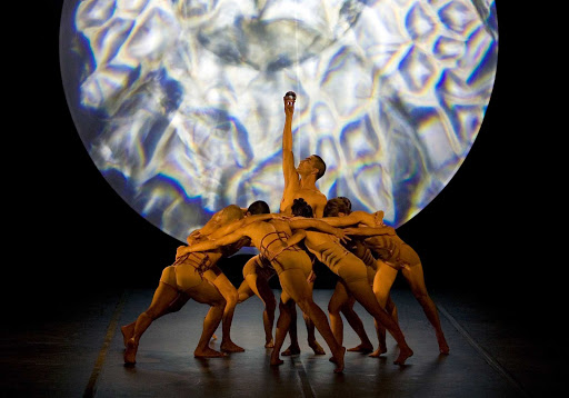 Delphos Contemporary Dance in Mazatlan, Mexico.