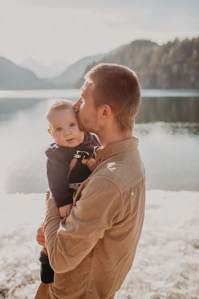 Fotógrafo de casamento Anna Zamotaev (annazamotaieva). Foto de 27 de março 2022