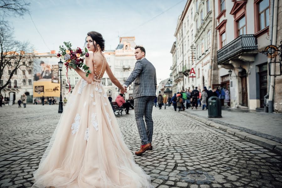 Fotógrafo de bodas Aleksandr Apanasovich (alexapanasovich). Foto del 3 de abril 2018