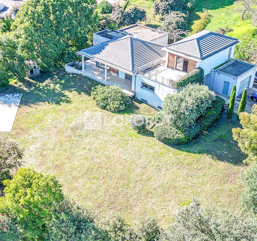 House with pool and terrace 1