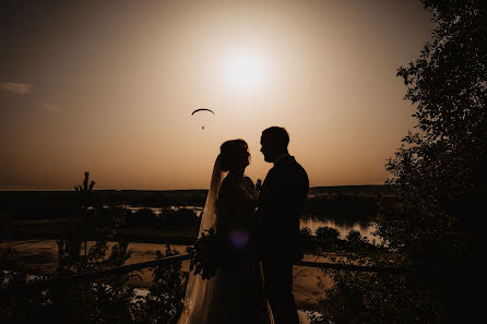 Fotógrafo de casamento Anna Mąkosa (annamakosafoto). Foto de 17 de outubro 2022