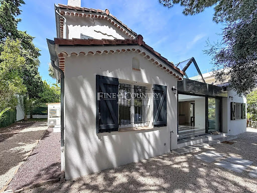 Villa 1
