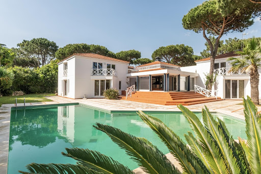 Villa with pool and terrace 2