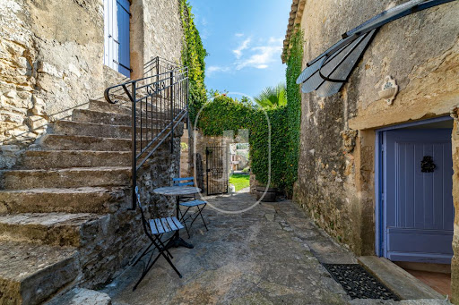 Propriété avec piscine et jardin 3