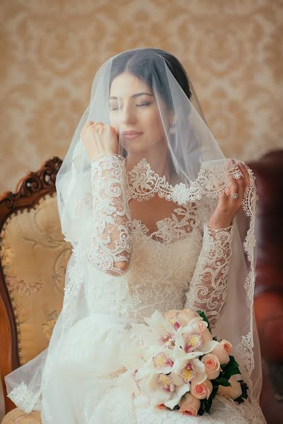 Fotografo di matrimoni Oksana Bazhaeva (oksi85). Foto del 17 dicembre 2014