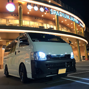 ハイエースバン TRH200V