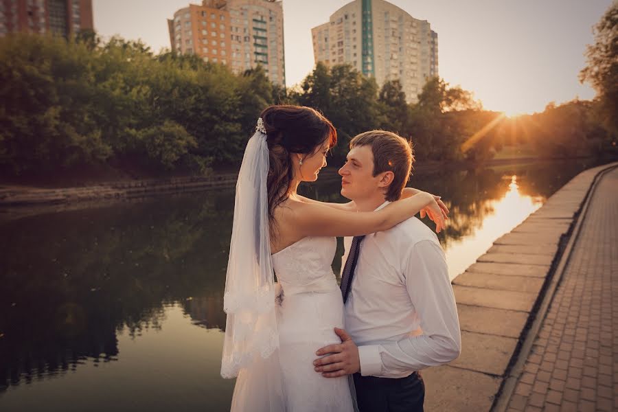 結婚式の写真家Dmitriy Shemet (fotik71)。2015 8月11日の写真