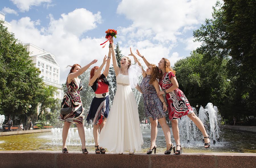 Fotógrafo de bodas Evgeniy Belousov (belousov). Foto del 11 de septiembre 2015