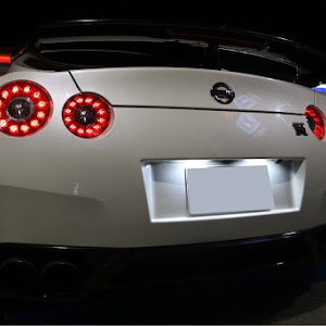 NISSAN GT-R R35