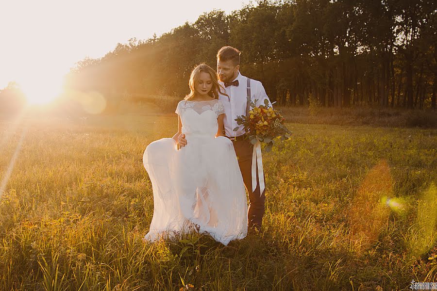 Bröllopsfotograf Valentina Sidorova (cosmopolitphoto). Foto av 6 oktober 2015