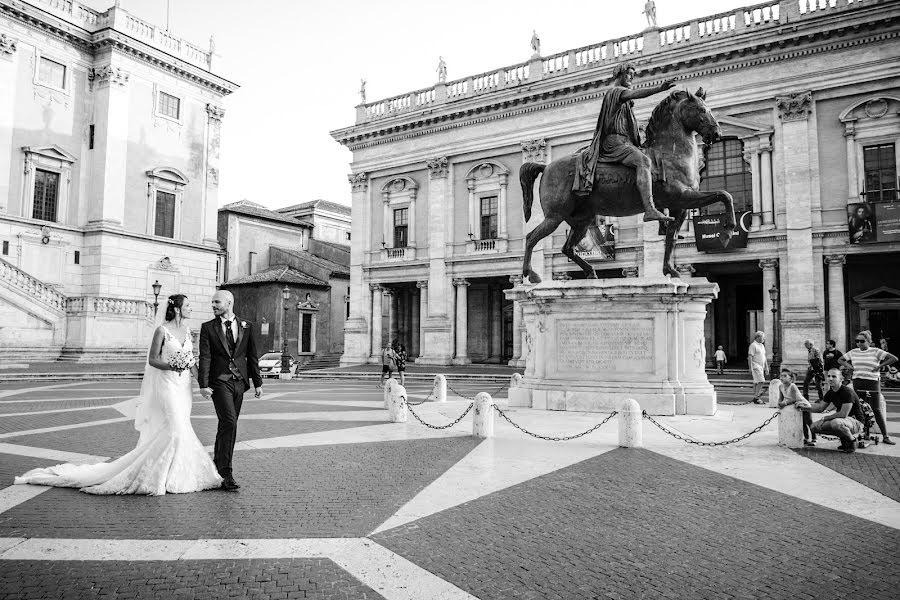 Fotografo di matrimoni Laura Sbarbori (laura). Foto del 22 febbraio 2022