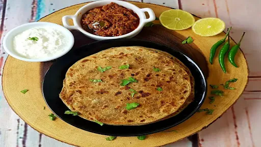 Chicken Kheema With Malbari Paratha