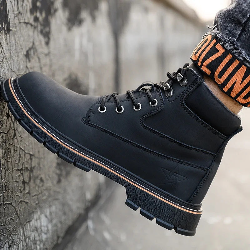 Scarpe da lavoro in pelle microfibra anti-schiacciamento e anti-perforazione. Sicurezza e protezione per i tuoi piedi in cantiere.
