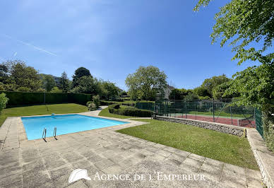 Apartment with terrace and pool 4