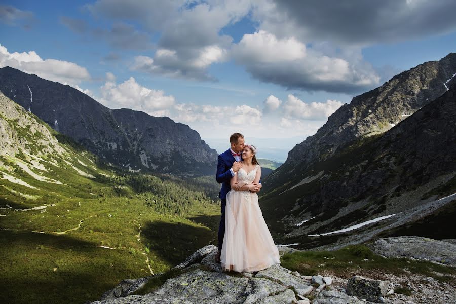 Jurufoto perkahwinan Kamil Czernecki (czernecki). Foto pada 25 Jun 2019