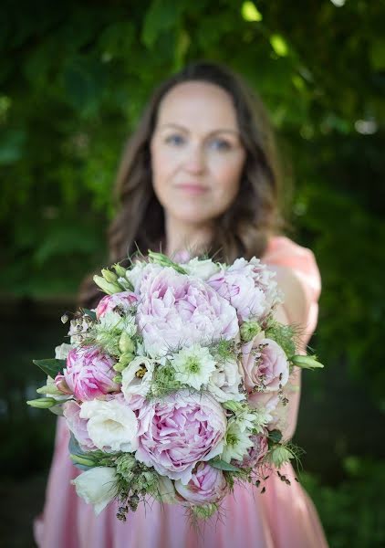 Kāzu fotogrāfs Henriette Riedl (colorrain). Fotogrāfija: 30. marts 2019