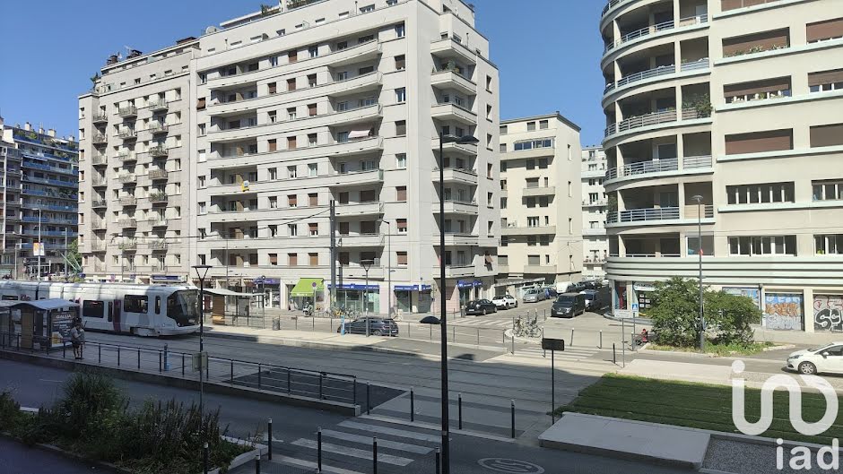 Vente appartement 2 pièces 64 m² à Grenoble (38000), 139 900 €