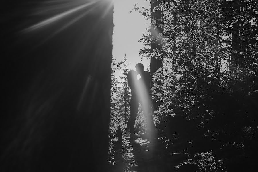 Fotograf ślubny Justyna Bronowska (justa). Zdjęcie z 25 października 2019