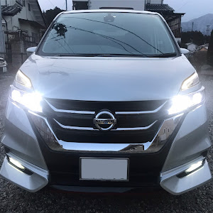 セレナ C27型