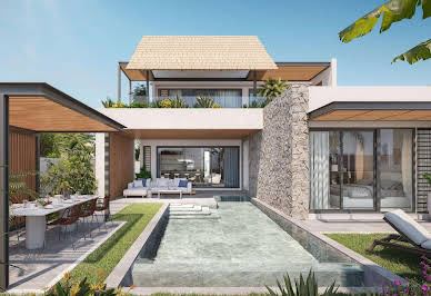 Villa with pool 1