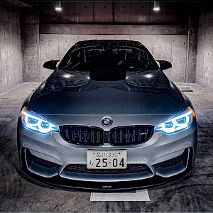 M4 クーペ F82