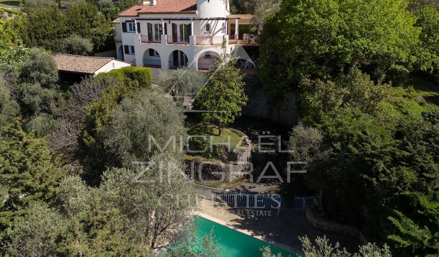 Villa with pool and garden Grasse