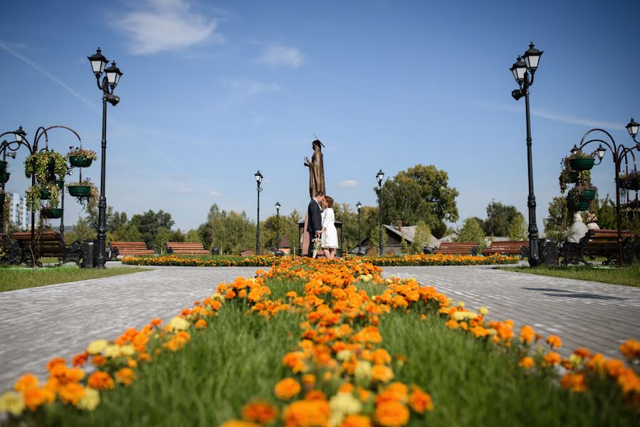 Φωτογράφος γάμων Roman Sergeev (romannvkz). Φωτογραφία: 10 Σεπτεμβρίου 2014