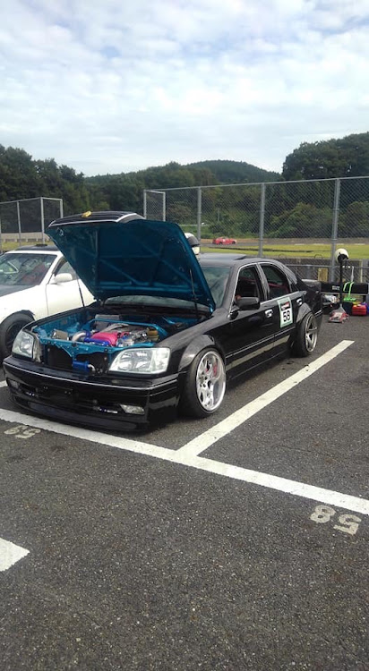 クラウンアスリートのドリフト・1JZ・17クラウン・ツライチに関するカスタム事例の投稿画像3枚目