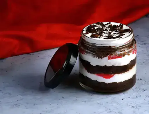 Black Forest Jar Cake [1 Piece]