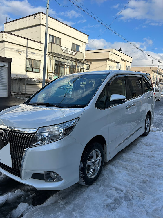 ヴォクシーのエスクァイア・納車・ヴォクシーに関するカスタム事例の投稿画像2枚目