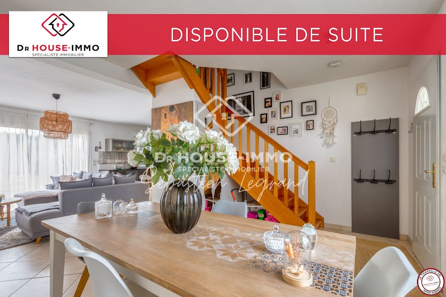 Vente maison 5 pièces 106 m² à Ludon-Médoc (33290), 299 900 €