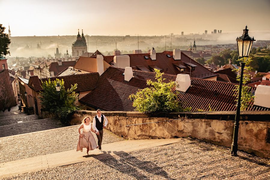 Jurufoto perkahwinan Ela Staszczyk (elastaszczyk). Foto pada 29 Ogos 2022