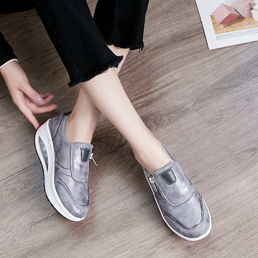 Title 4, Leather cute waterproof platform shake shoes. S...