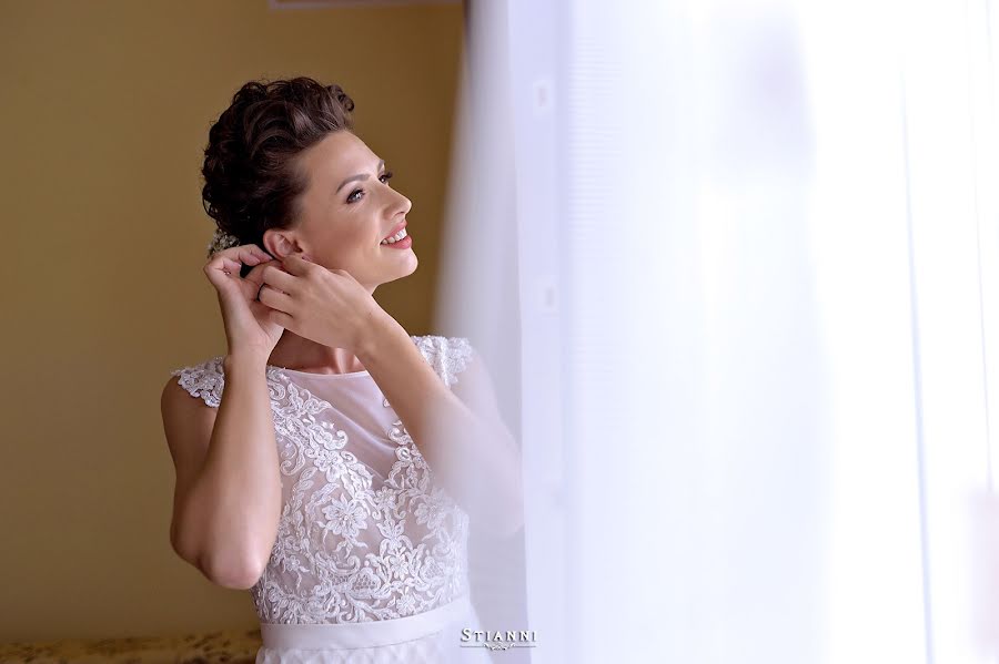 Wedding photographer Sebastian Bleoju (stianni). Photo of 27 March 2019