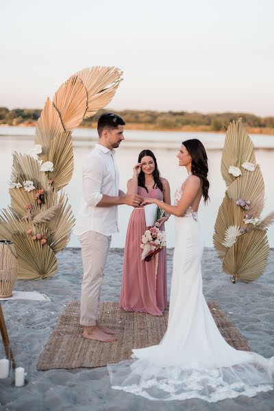 Fotógrafo de casamento Dénes Kocsor (connordelano). Foto de 16 de junho 2022