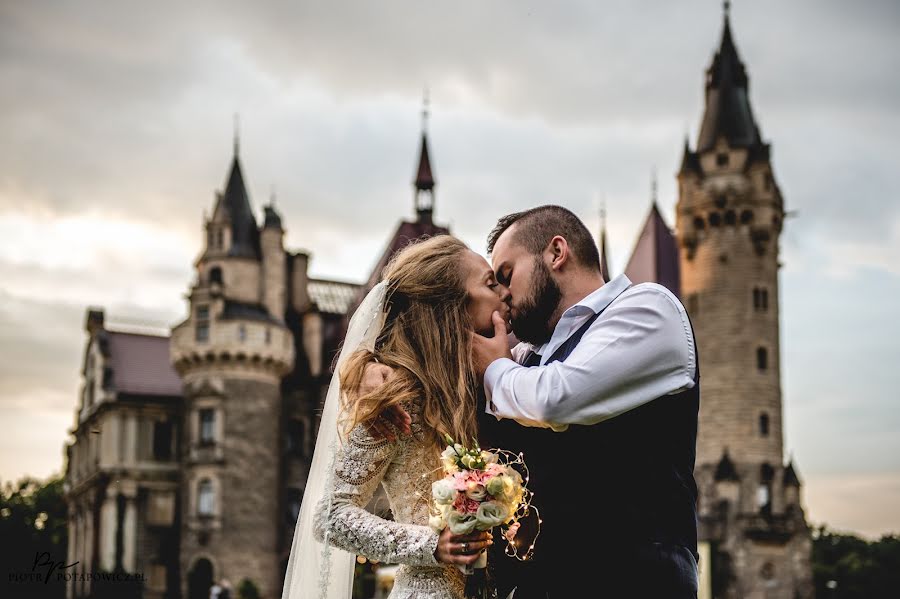 Fotografo di matrimoni Piotr Potapowicz (piotrpotapowicz). Foto del 20 ottobre 2020