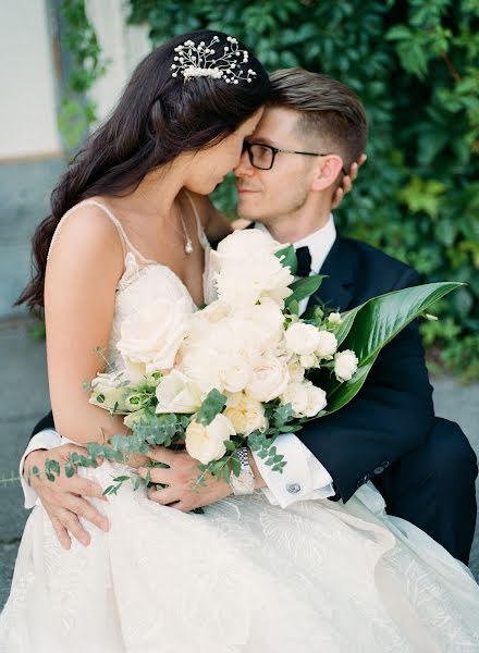 Fotógrafo de casamento Tatyana Carenko (tatianatsarenko). Foto de 17 de maio 2022