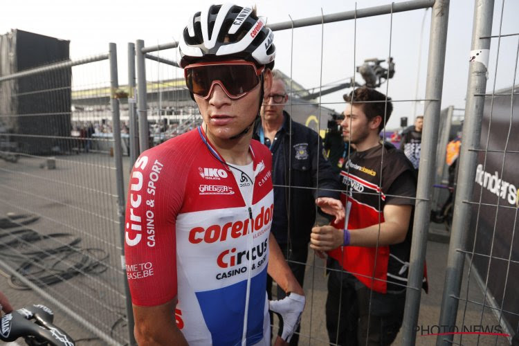 Van der Poel reageert op Alpecin-gerucht en belicht prestaties van Van Aert: "Ik verwacht nog een zege van hem"