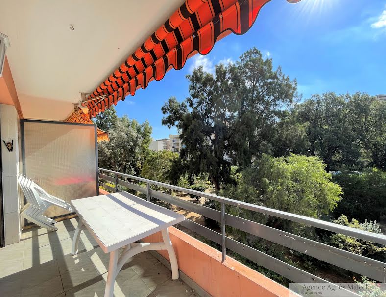 Vente appartement 4 pièces 88 m² à Cavalaire-sur-Mer (83240), 399 000 €