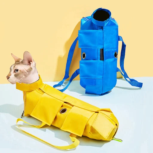 Pet outing bag, portable foldable cat backpack, cat safety bag, fixed cat bag for grabbing and biting, pet supplies