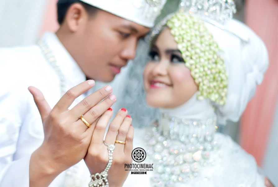 Wedding photographer Haris Sujatmiko (photocinemac). Photo of 15 May 2018